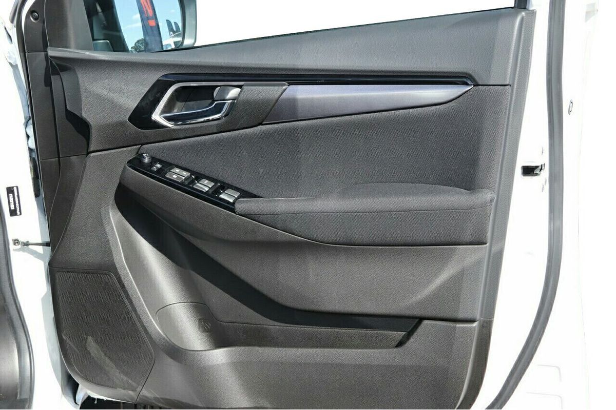 2025 Isuzu MU-X LS-U