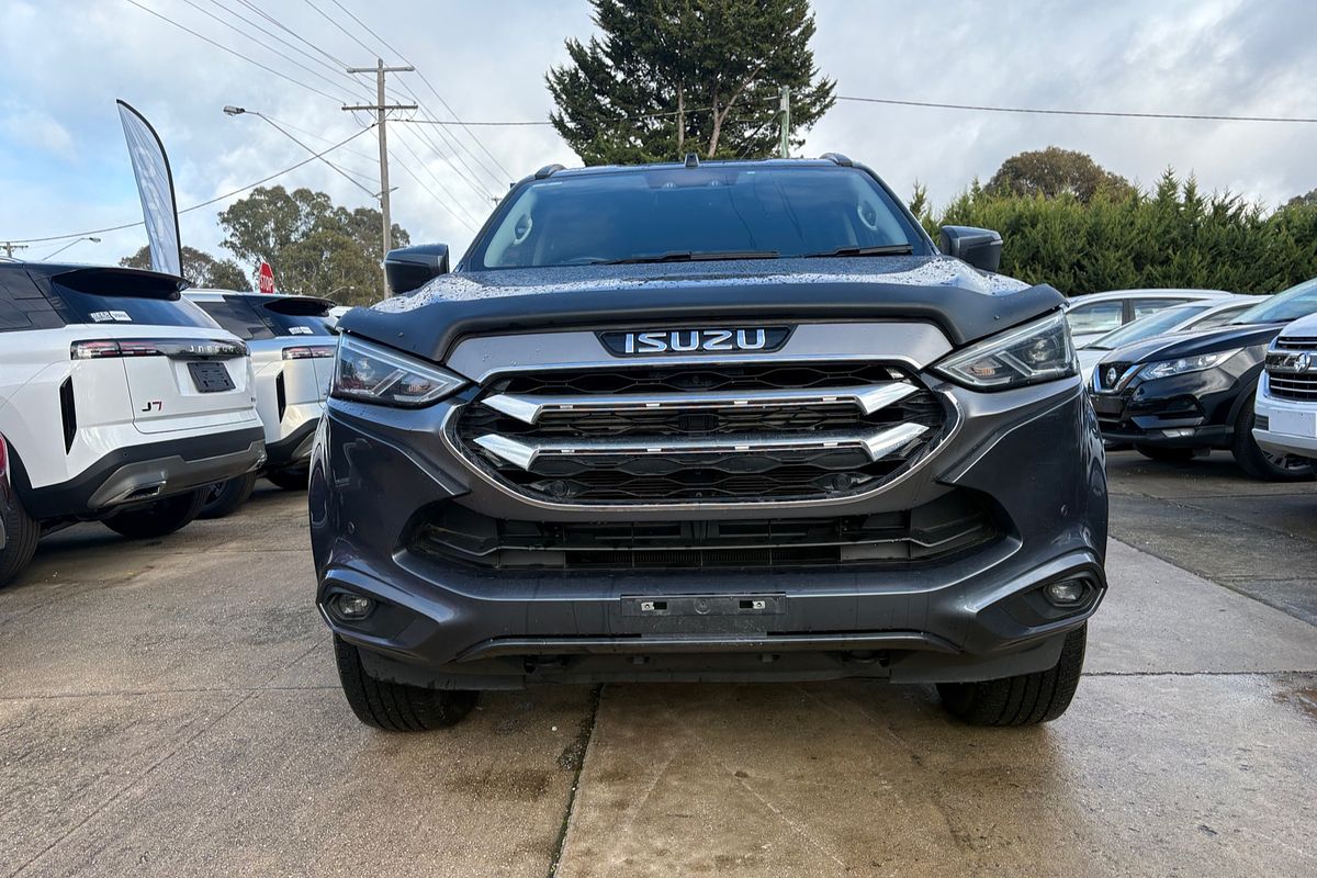 2022 Isuzu MU-X LS-T