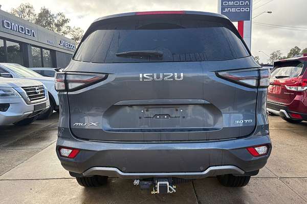 2022 Isuzu MU-X LS-T