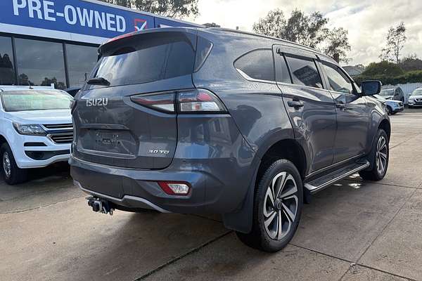 2022 Isuzu MU-X LS-T