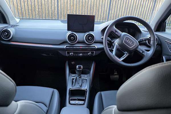 2025 Audi Q2 40 TFSI S line GA