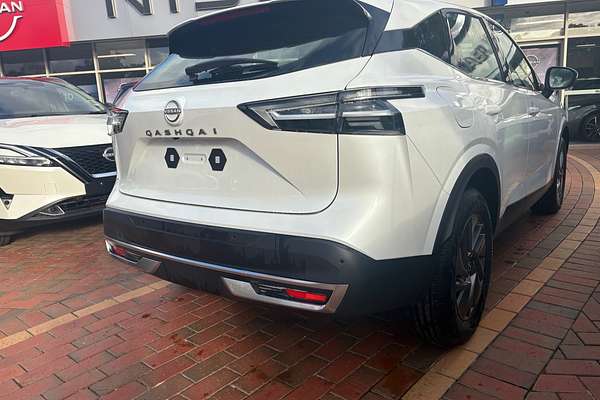 2025 Nissan QASHQAI ST J12