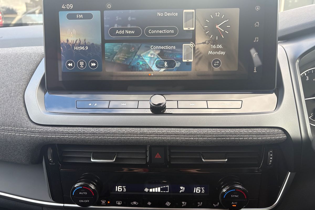 2025 Nissan QASHQAI ST J12