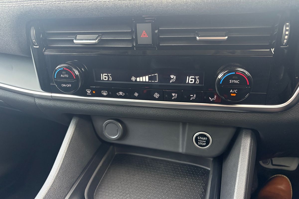 2025 Nissan QASHQAI ST J12