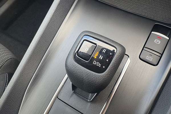 2025 Nissan QASHQAI ST J12