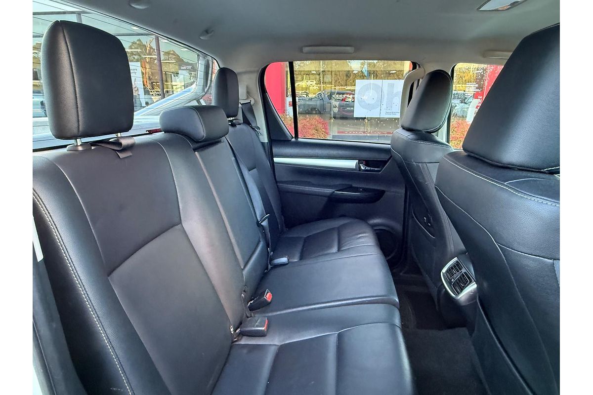 2018 Toyota Hilux SR5 GUN126R 4X4
