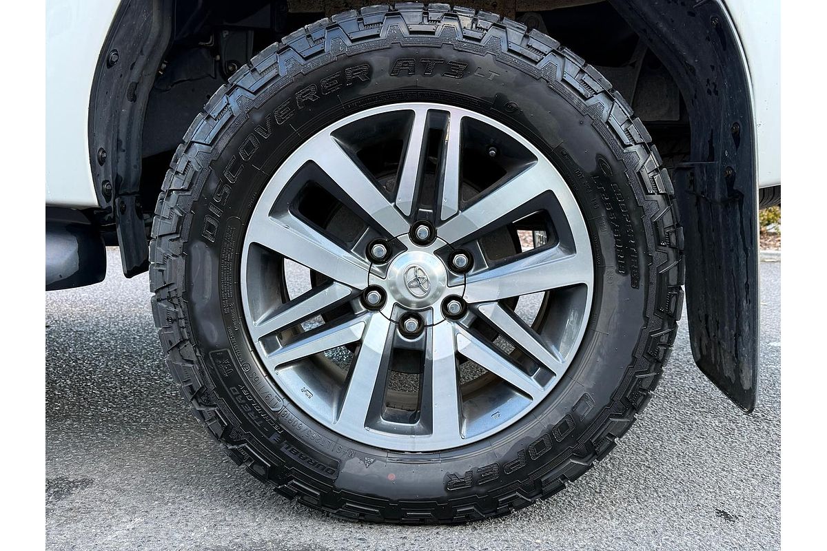 2018 Toyota Hilux SR5 GUN126R 4X4