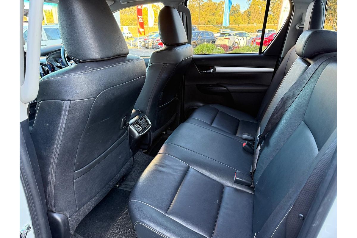 2018 Toyota Hilux SR5 GUN126R 4X4