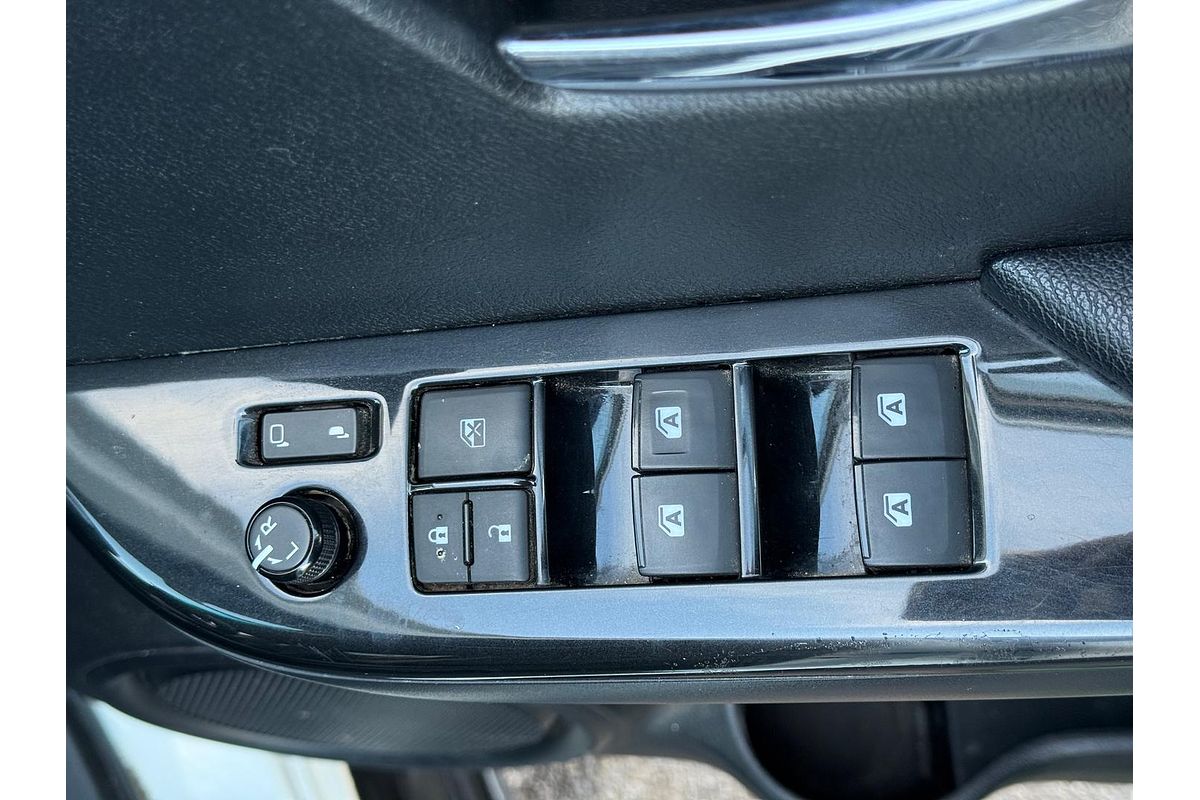 2018 Toyota Hilux SR5 GUN126R 4X4