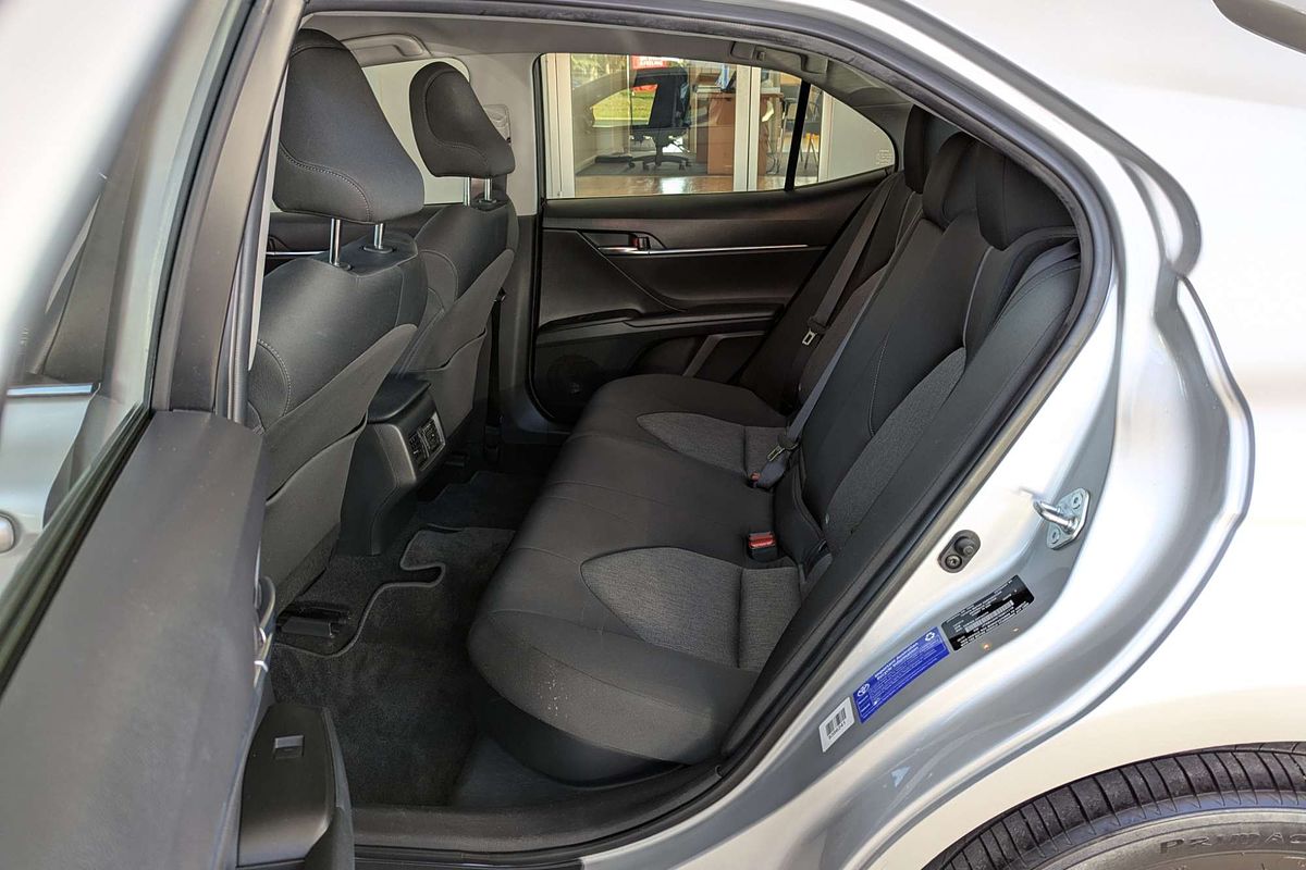 2021 Toyota Camry Ascent AXVH70R