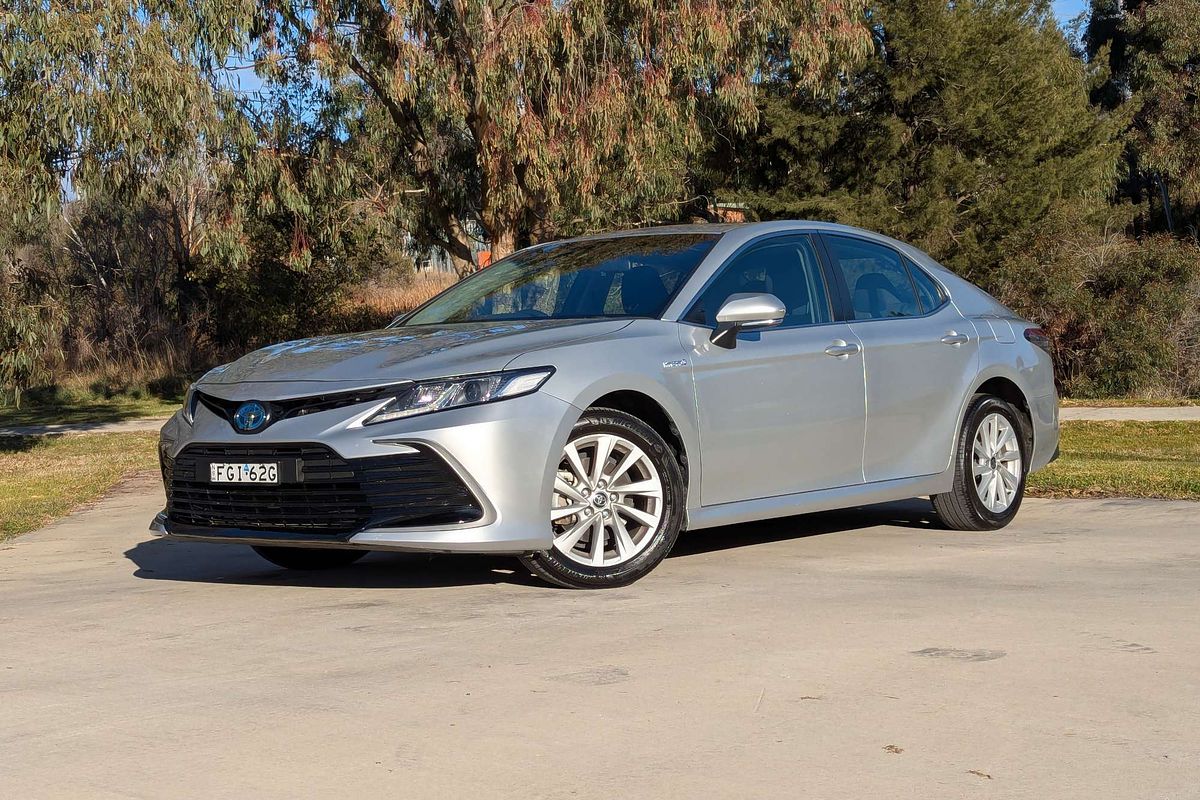 2021 Toyota Camry Ascent AXVH70R