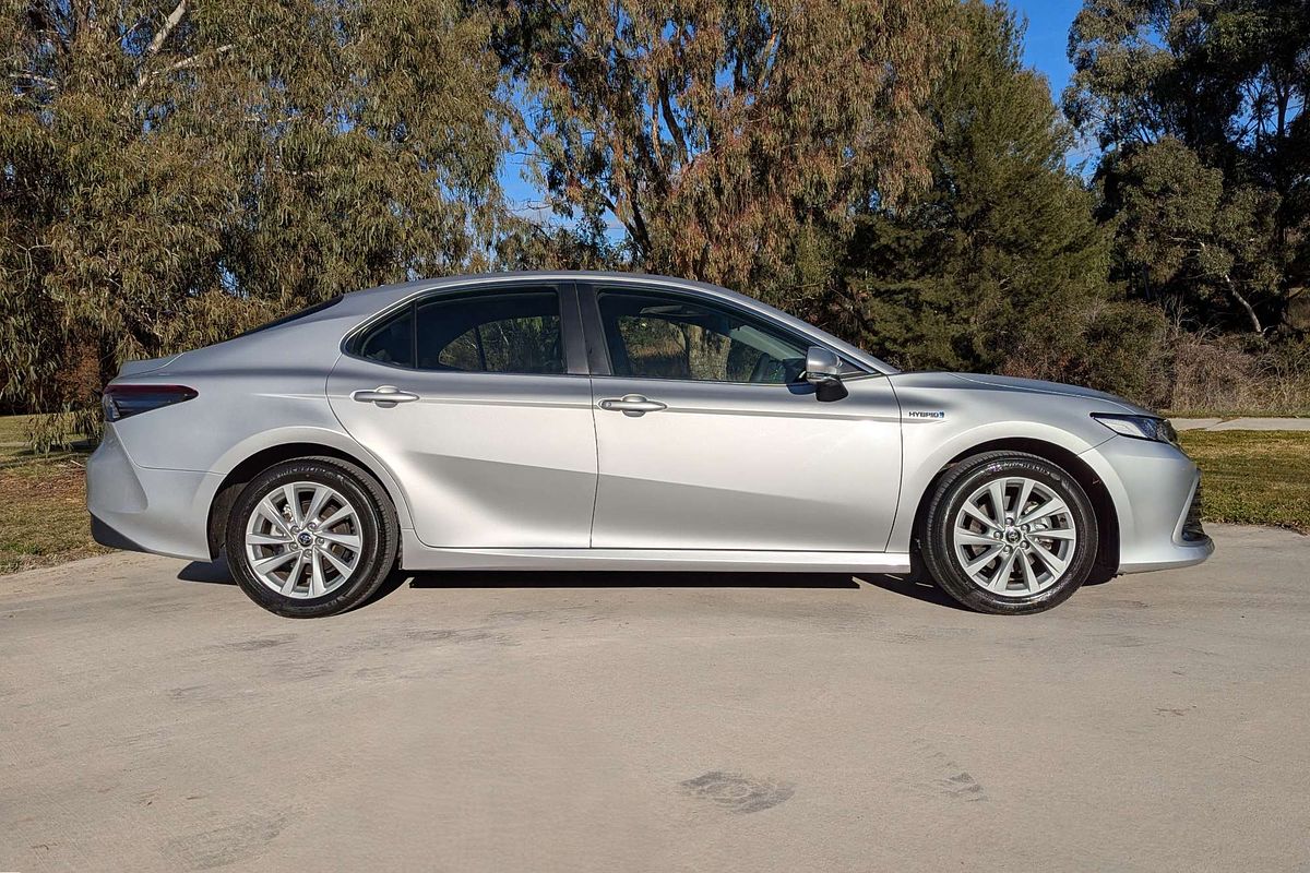 2021 Toyota Camry Ascent AXVH70R