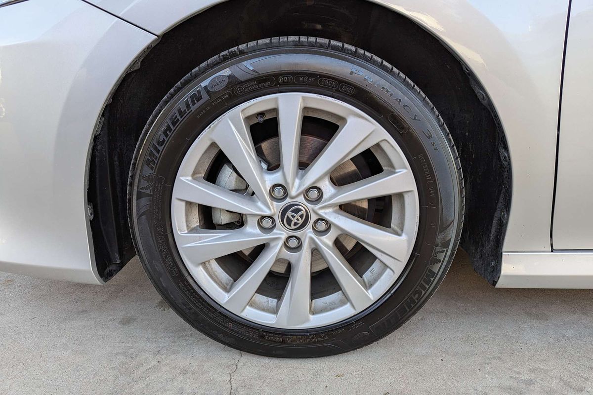 2021 Toyota Camry Ascent AXVH70R