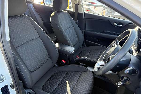 2022 Kia Rio S YB