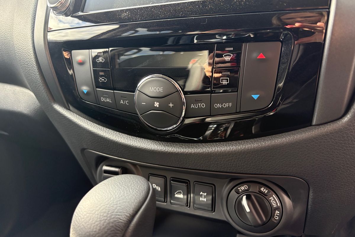 2025 Nissan Navara PRO-4X Warrior D23 4X4