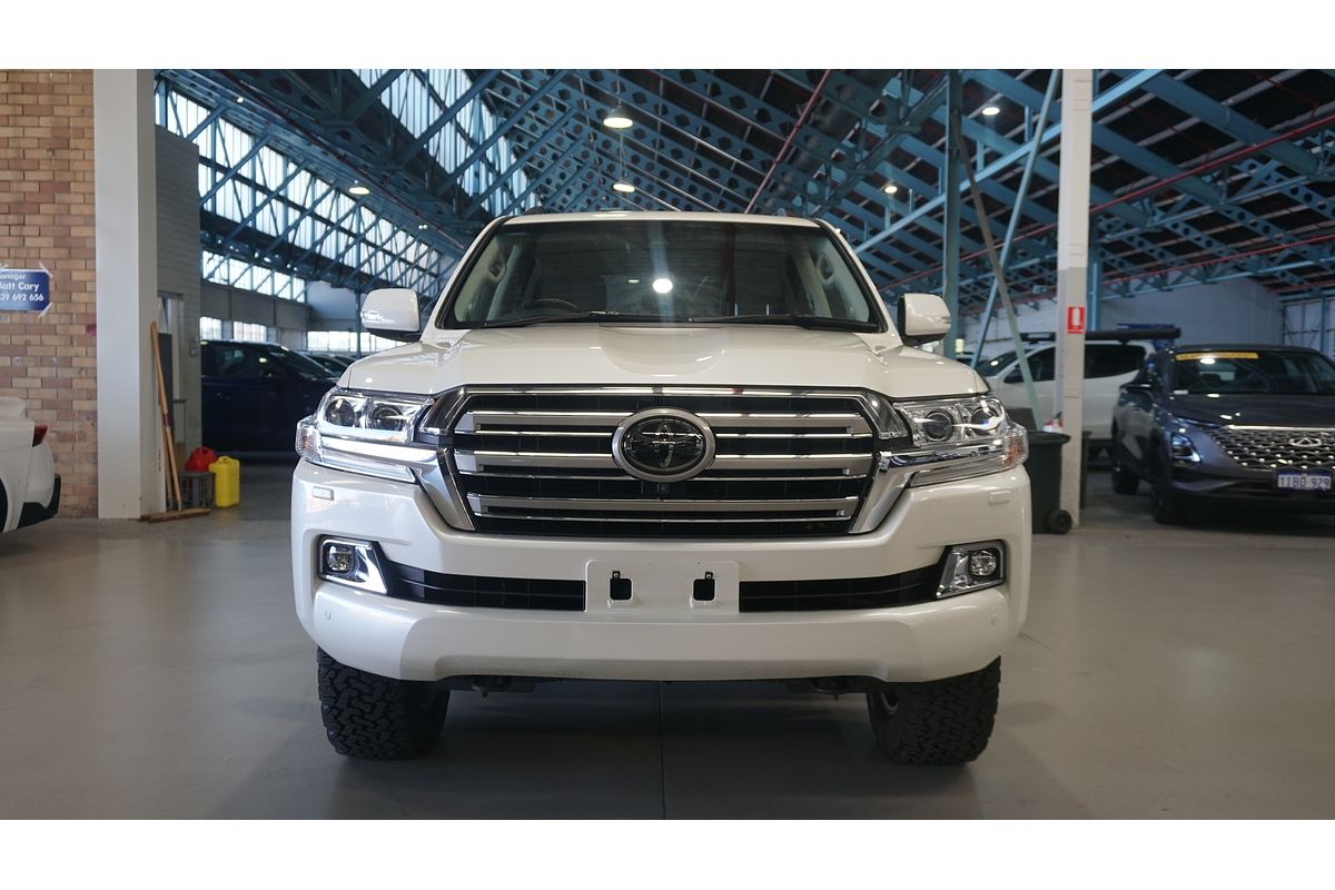 2019 Toyota Landcruiser Sahara VDJ200R