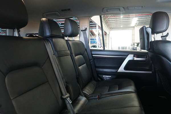2019 Toyota Landcruiser Sahara VDJ200R