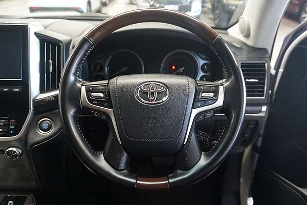 2019 Toyota Landcruiser Sahara VDJ200R