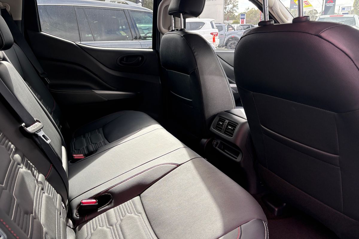 2025 Nissan Navara PRO-4X Warrior D23 4X4