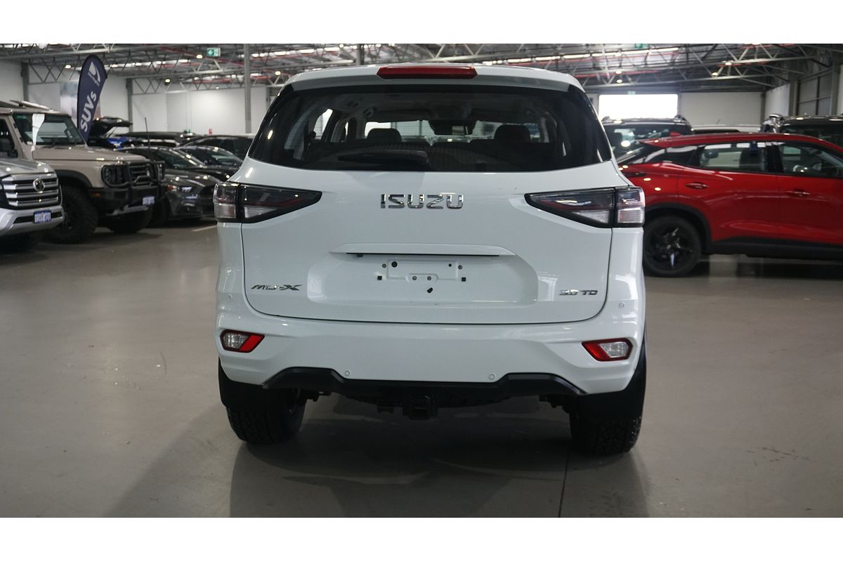 2022 Isuzu MU-X LS-M