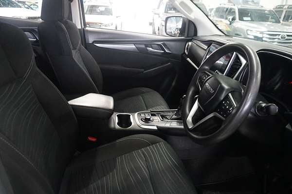 2022 Isuzu MU-X LS-M