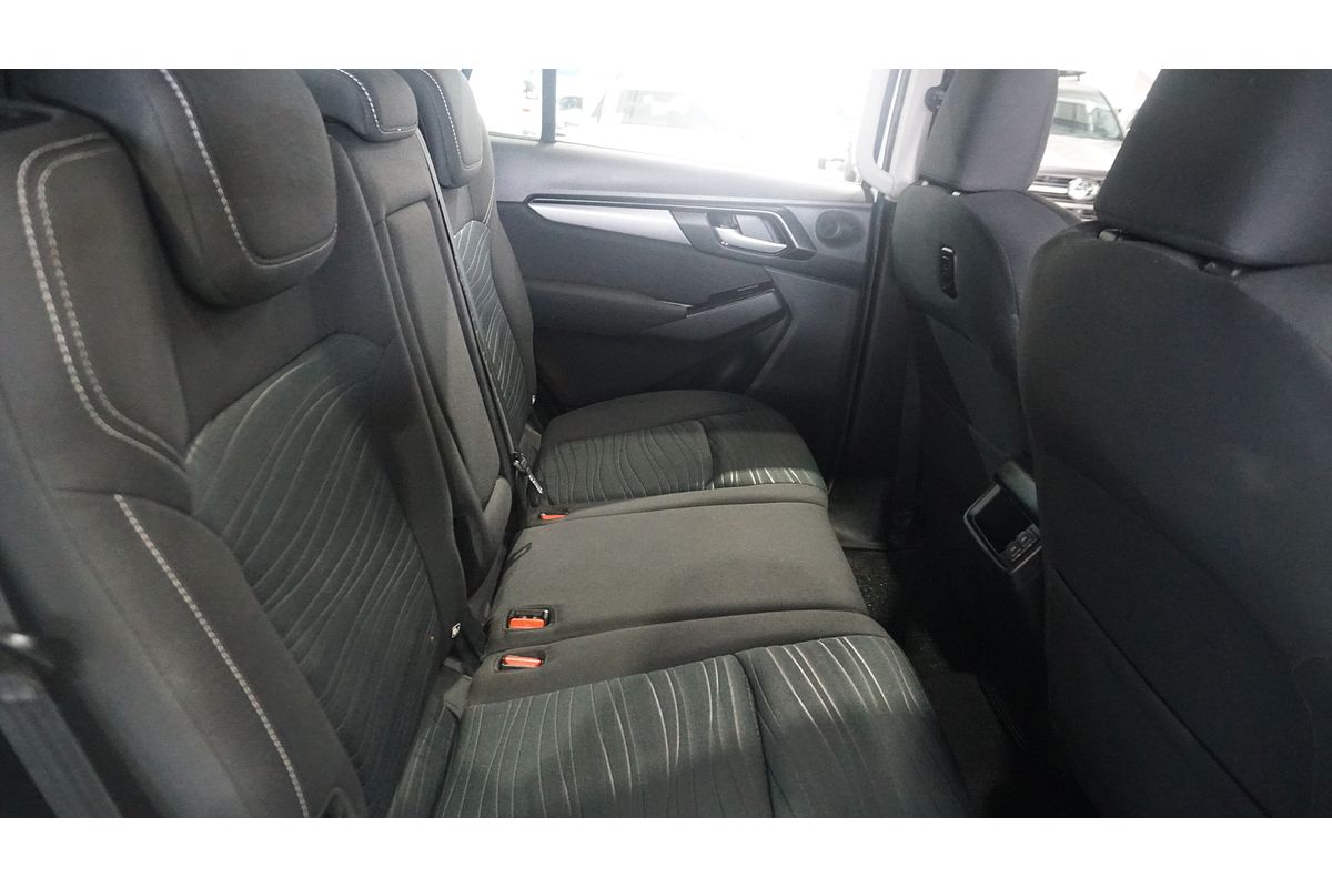 2022 Isuzu MU-X LS-M