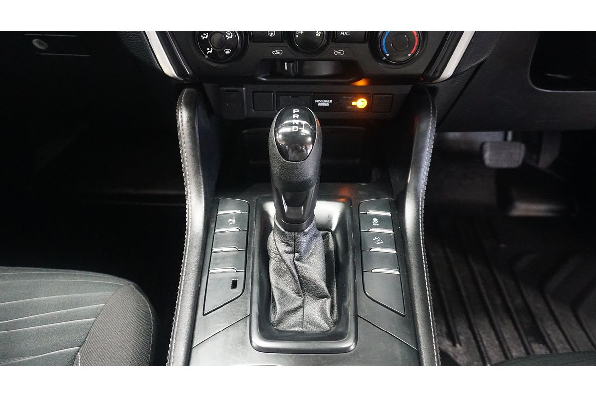 2022 Isuzu MU-X LS-M
