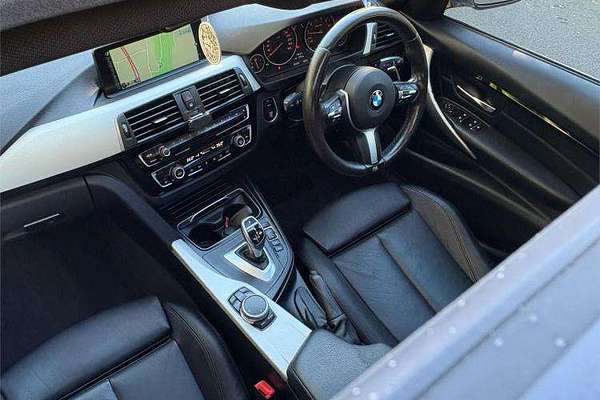 2016 BMW 3 Series 330i Sport Line F30 LCI