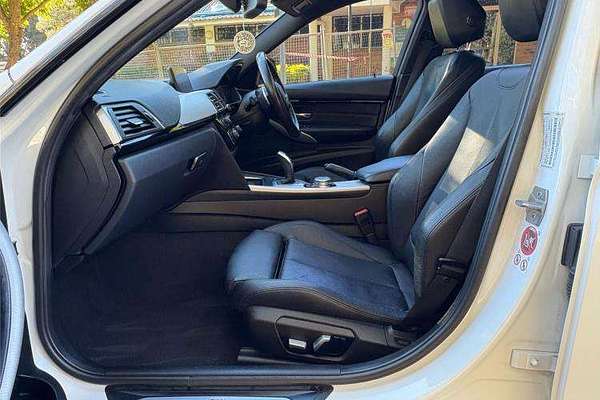 2016 BMW 3 Series 330i Sport Line F30 LCI