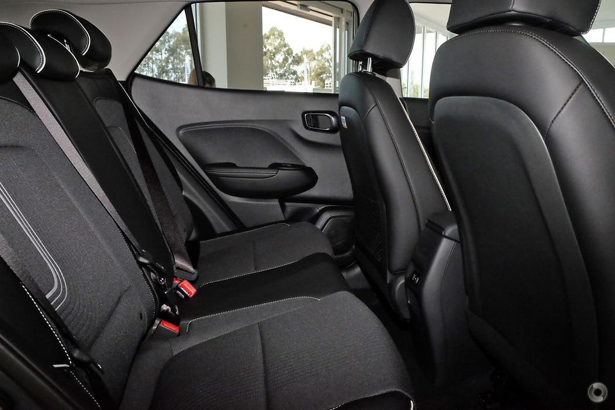 2025 Hyundai Venue Elite QX.V5