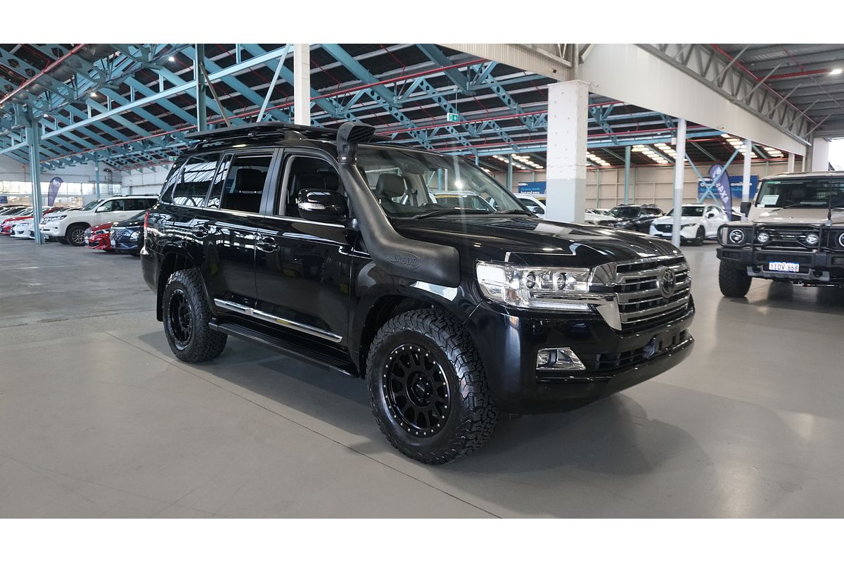 2018 Toyota Landcruiser Sahara VDJ200R