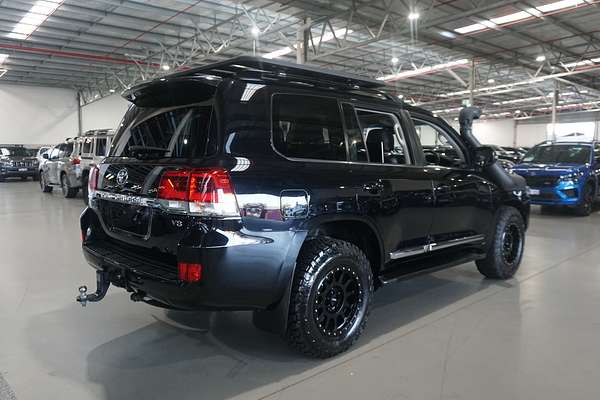 2018 Toyota Landcruiser Sahara VDJ200R
