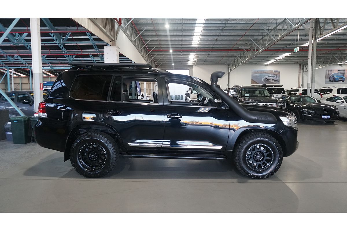 2018 Toyota Landcruiser Sahara VDJ200R