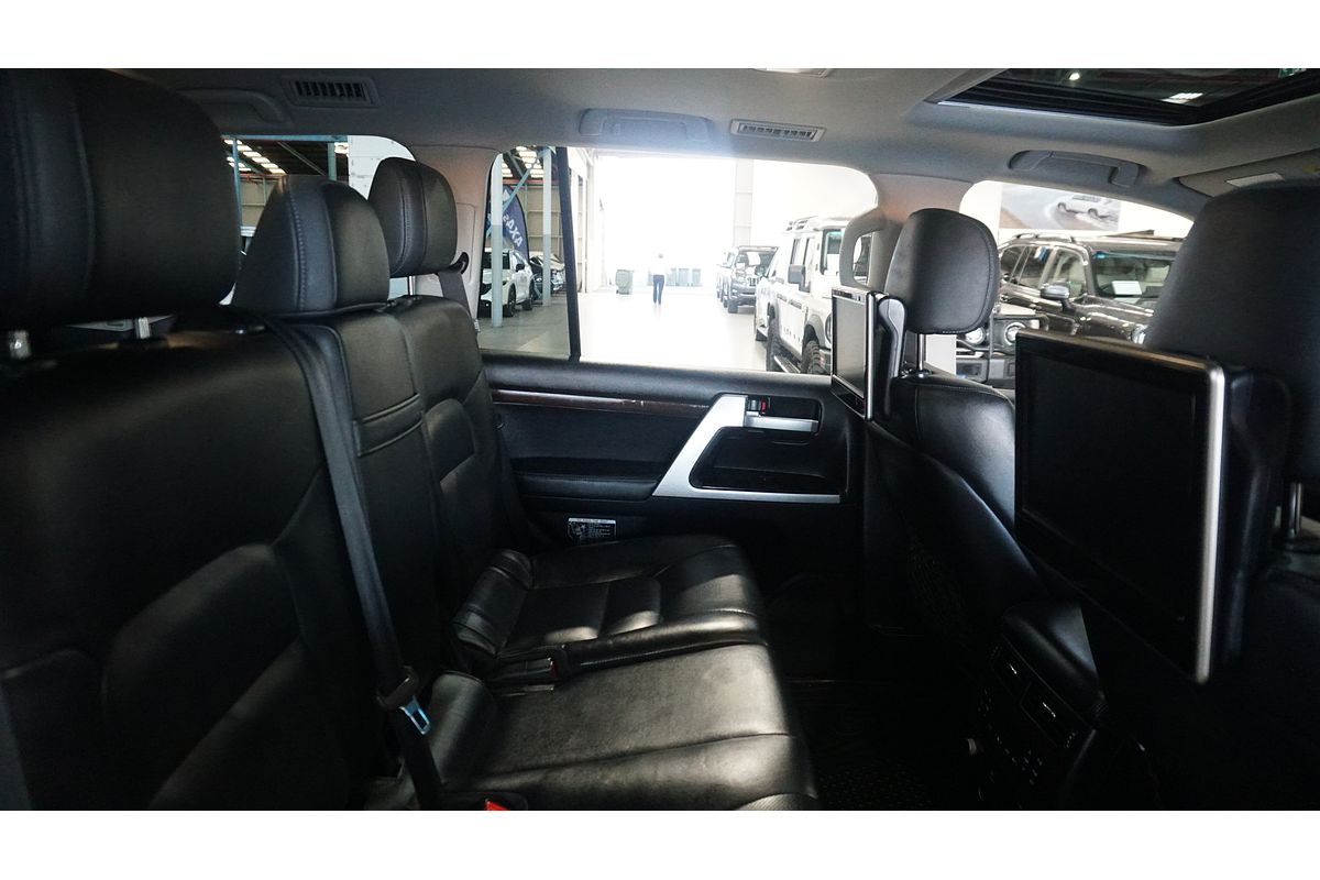 2018 Toyota Landcruiser Sahara VDJ200R