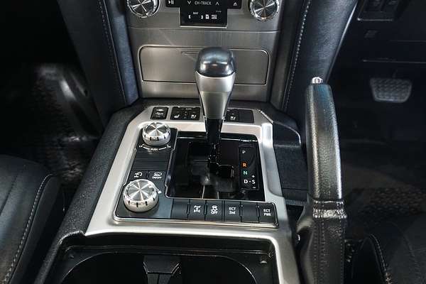 2018 Toyota Landcruiser Sahara VDJ200R