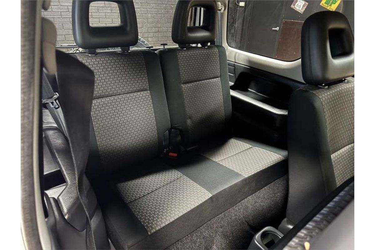 2011 Suzuki Jimny Sierra SN413 T6