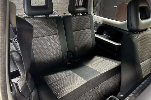 2011 Suzuki Jimny Sierra SN413 T6