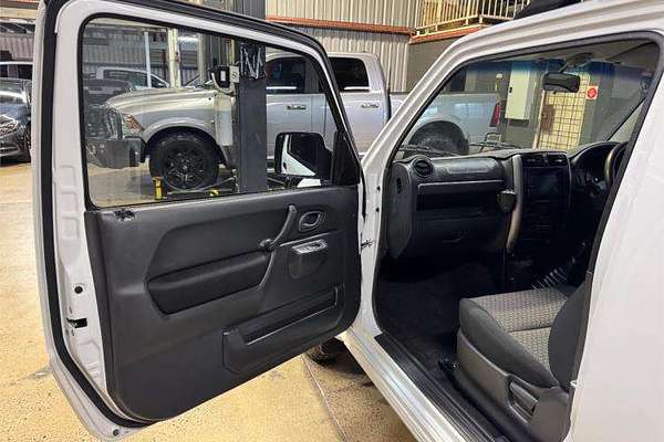 2011 Suzuki Jimny Sierra SN413 T6
