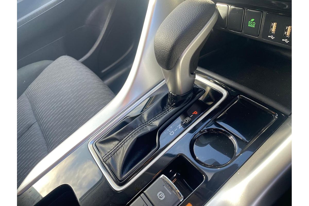2024 Mitsubishi Eclipse Cross LS YB