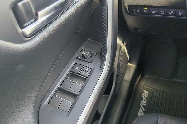 2024 Toyota RAV4 XSE