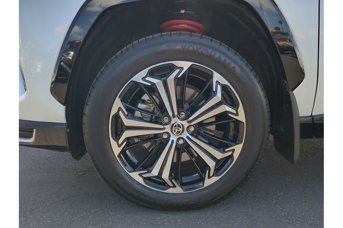 2024 Toyota RAV4 XSE