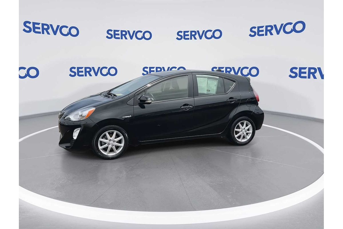 2016 Toyota Prius C Three