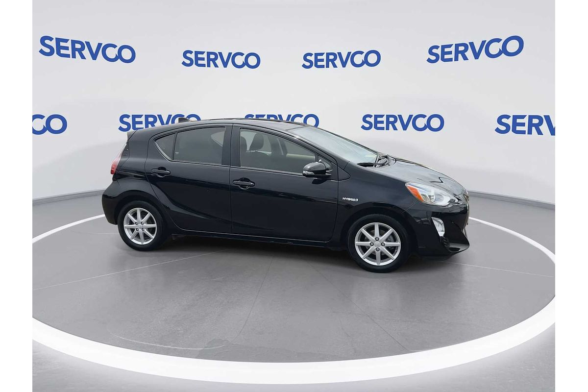 2016 Toyota Prius C Three