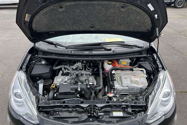 2016 Toyota Prius C Three