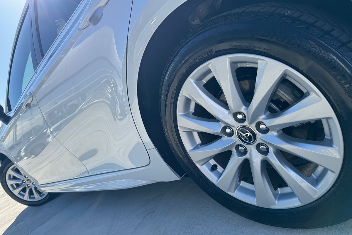 2019 Toyota Camry Ascent Sport AXVH71R