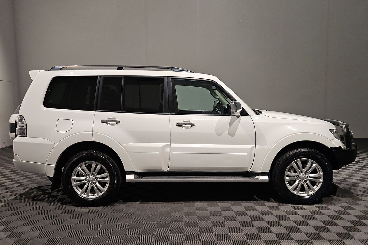 2017 Mitsubishi Pajero GLX NX