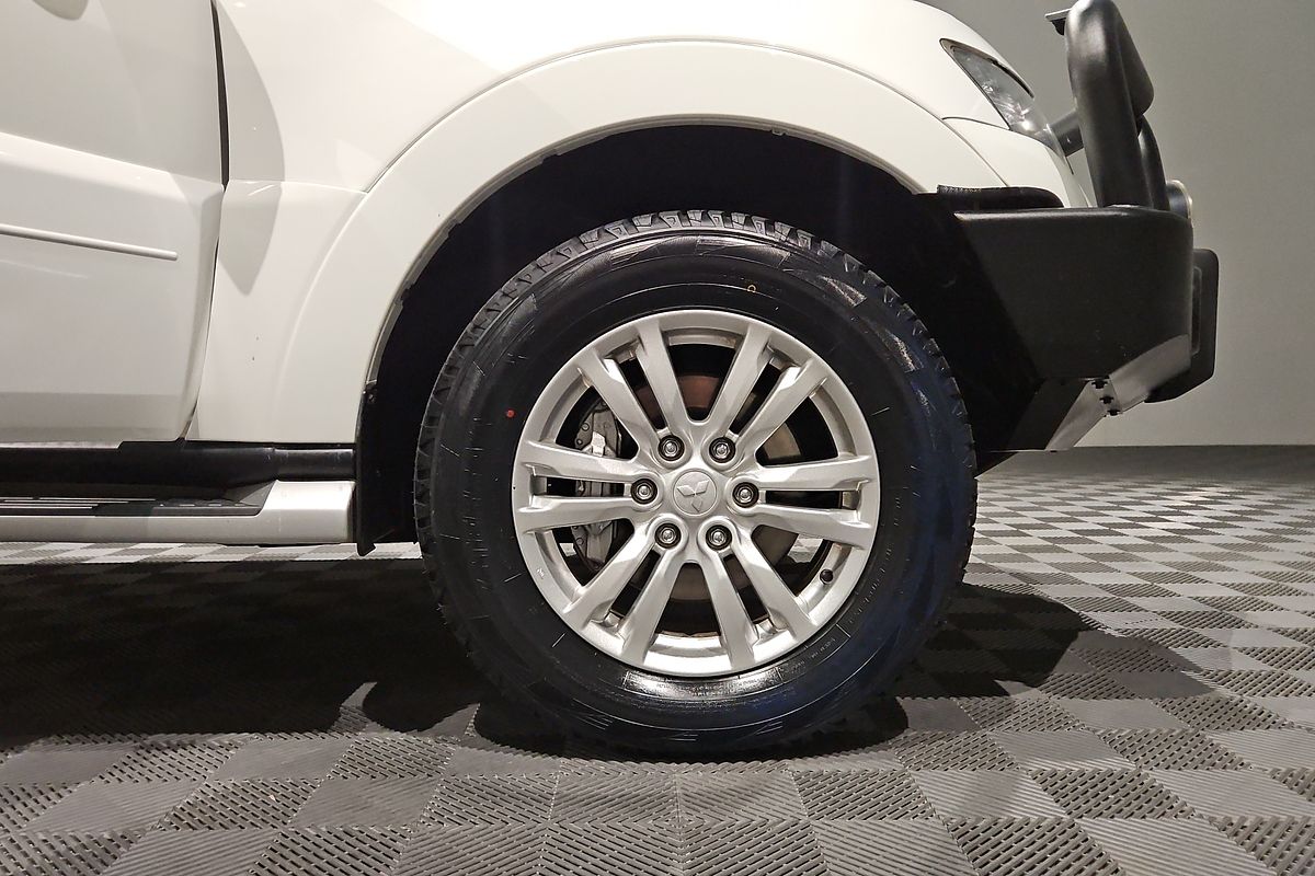 2017 Mitsubishi Pajero GLX NX