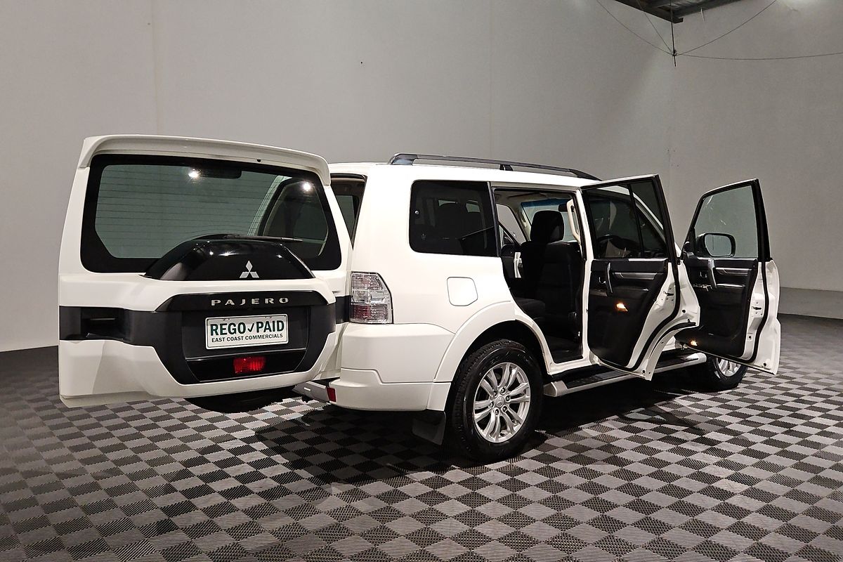 2017 Mitsubishi Pajero GLX NX