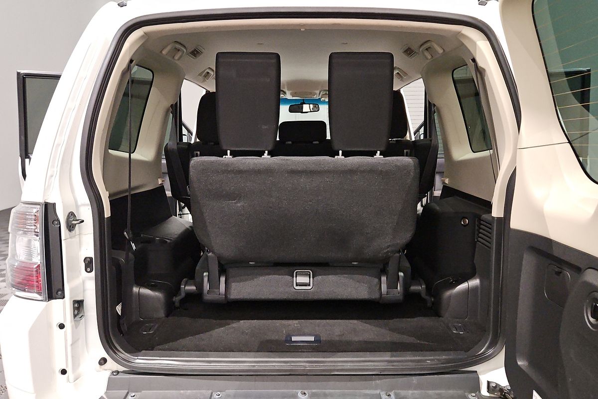 2017 Mitsubishi Pajero GLX NX