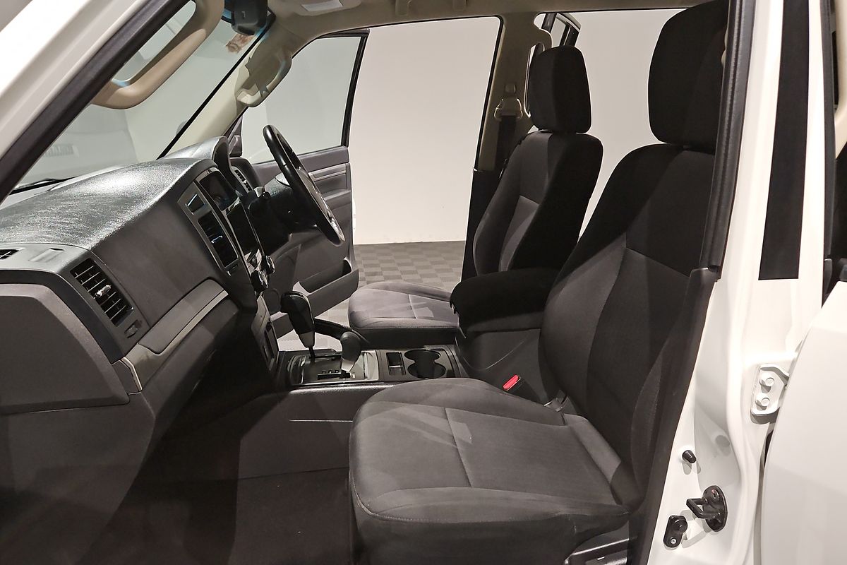 2017 Mitsubishi Pajero GLX NX